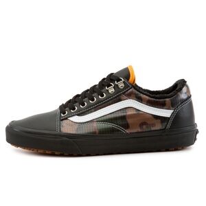 VANS Men’s Old Skool All Weather MTE Sneakers in Black/ Camouflage